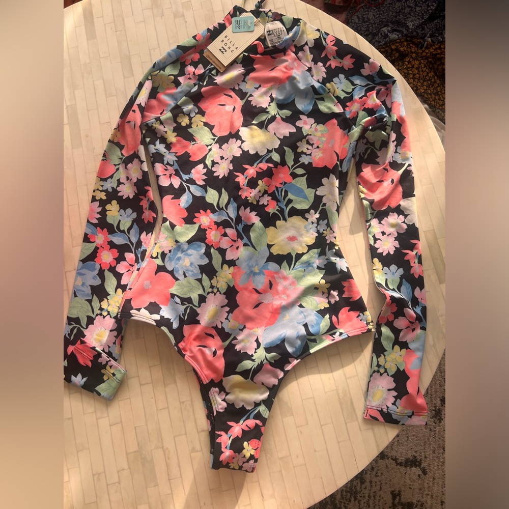 Billabong long sleeved mock neck swimsuit